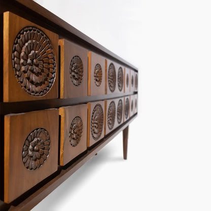 Chaukhandi Chest