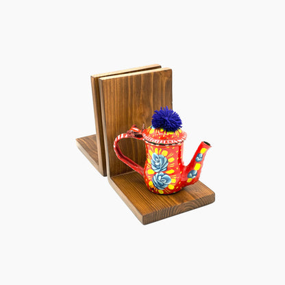 Chainak Bookend