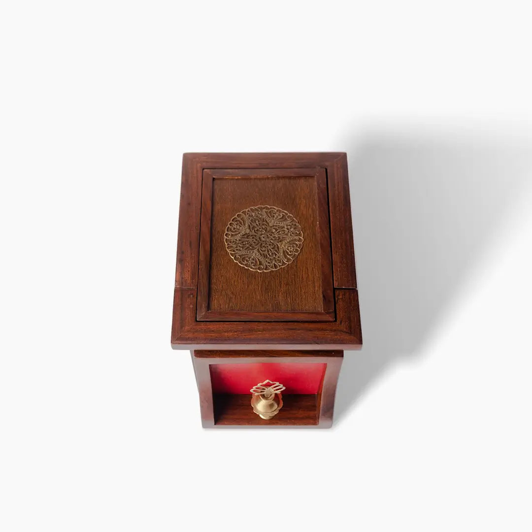 Surmedani Box