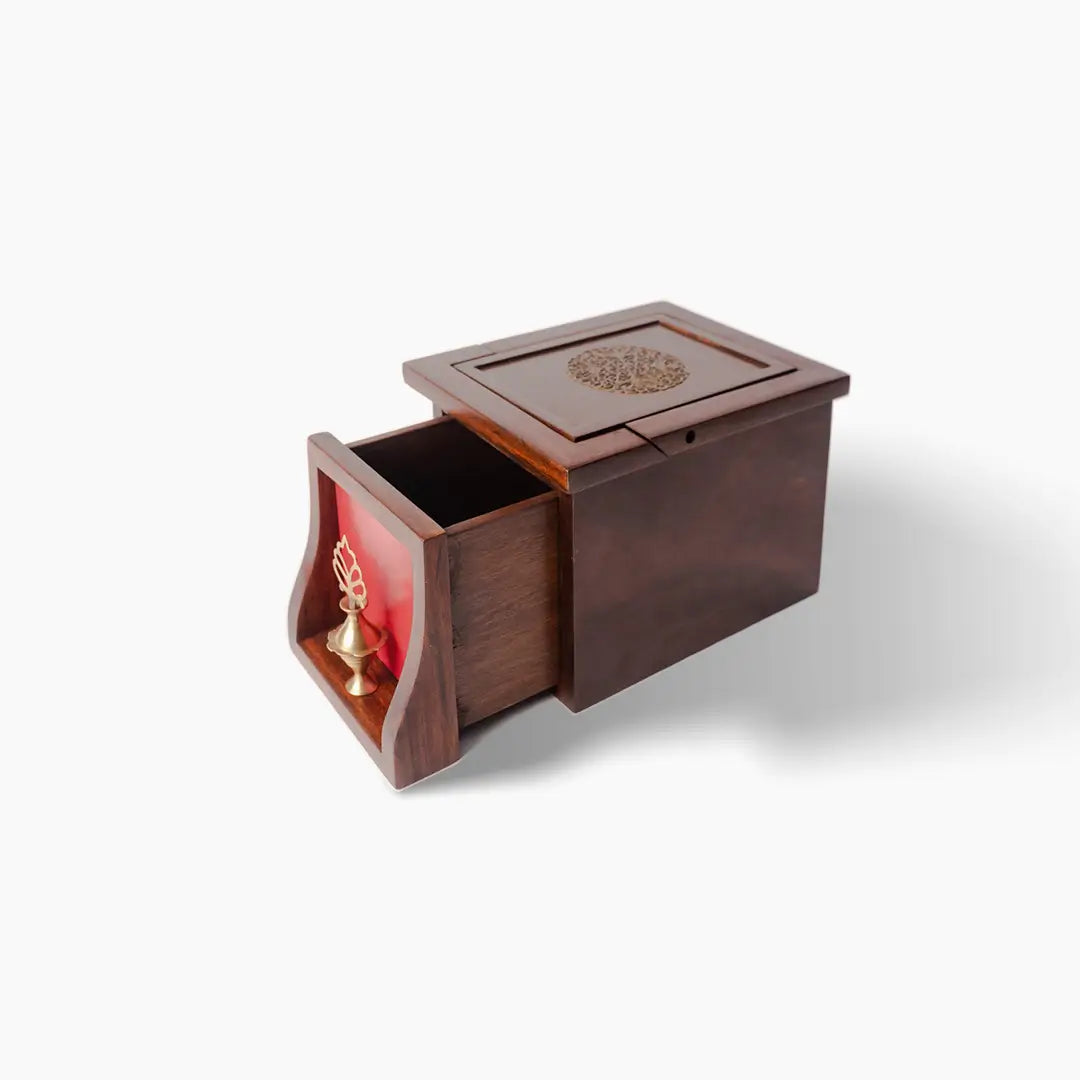 Surmedani Box