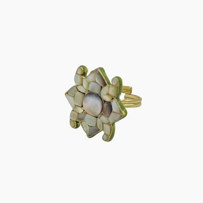 Ambri Mohar Kundan Ring